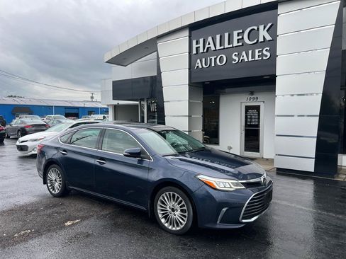 Used 2016 Toyota Avalon Limited FWD image 9