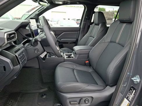 New 2026 Toyota 4Runner Limited AWD/4WD image 6