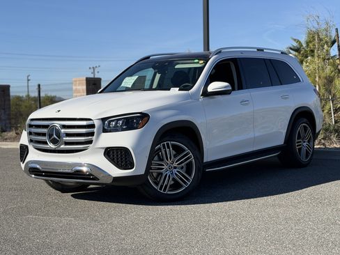 New 2026 Mercedes-Benz GLS 450 4MATIC image 2