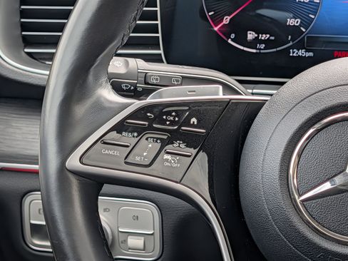 Used 2024 Mercedes-Benz GLE 450 4MATIC image 23
