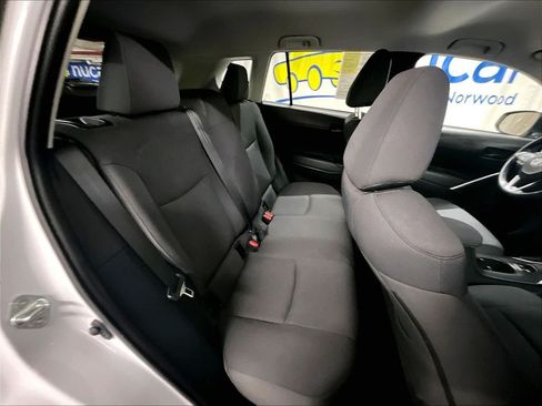 Certified 2023 Toyota Corolla Cross LE AWD/4WD image 16