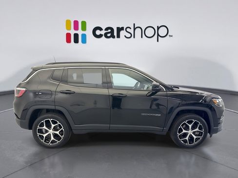 Used 2024 Jeep Compass Limited AWD/4WD image 6