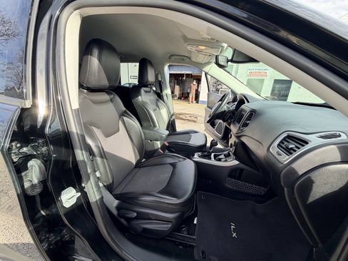 Used 2019 Jeep Compass Latitude w/ Popular Equipment Group image 48