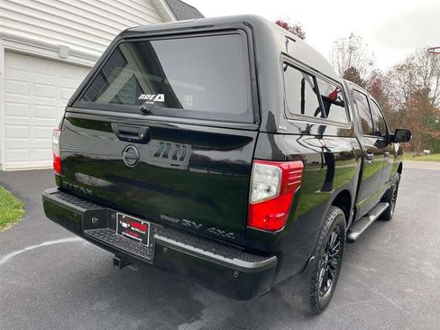 Used 2018 Nissan Titan SV w/ SV Convenience Package image 54