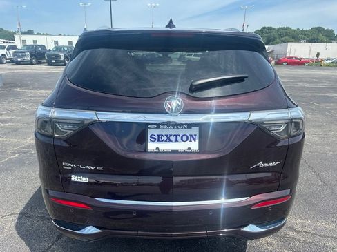 Used 2022 Buick Enclave Avenir w/ Avenir Technology Package AWD/4WD image 8