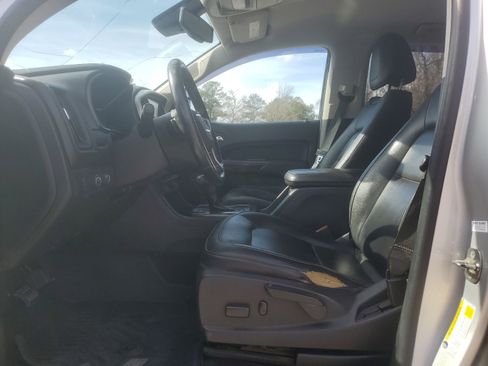 Used 2018 GMC Canyon SLT w/ Driver Alert Package image 8