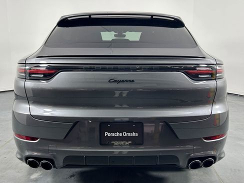 Used 2023 Porsche Cayenne Coupe image 6