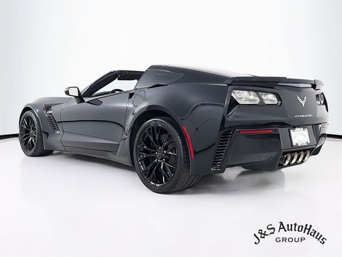 Used 2016 Chevrolet Corvette Z06 w/ 2LZ Preferred Equipment Group RWD image 5