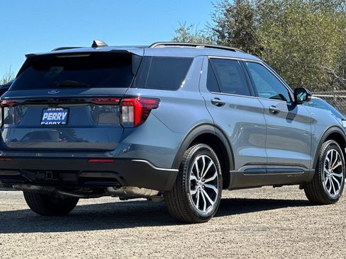 New 2025 Ford Explorer ST-Line RWD image 3