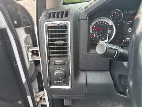 Used 2015 RAM 1500 Laramie w/ Convenience Group AWD/4WD image 15