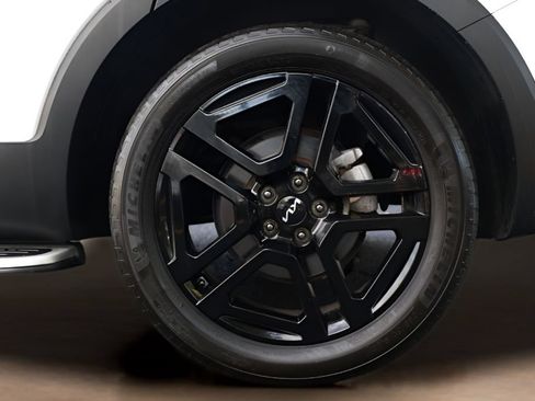 Used 2024 Kia Telluride EX X-Line AWD/4WD image 9