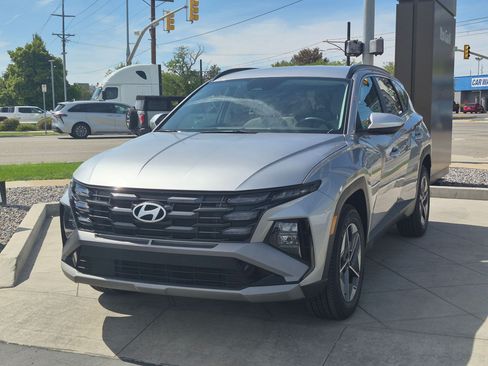 Used 2025 Hyundai Tucson SEL AWD/4WD image 10