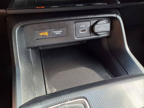 Used 2023 Honda Civic Sport image 8