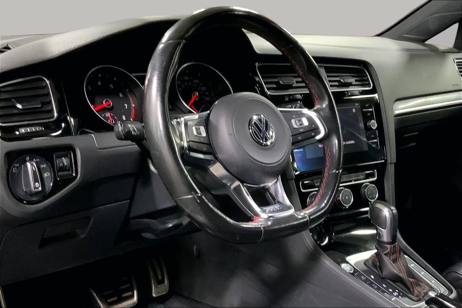 Used 2021 Volkswagen GTI SE FWD image 18