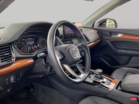 Used 2023 Audi Q5 2.0T Premium w/ Convenience Package AWD/4WD image 18