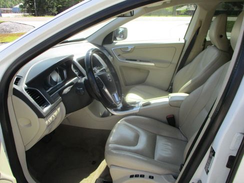Used 2015 Volvo XC60 T5 Premier FWD image 12