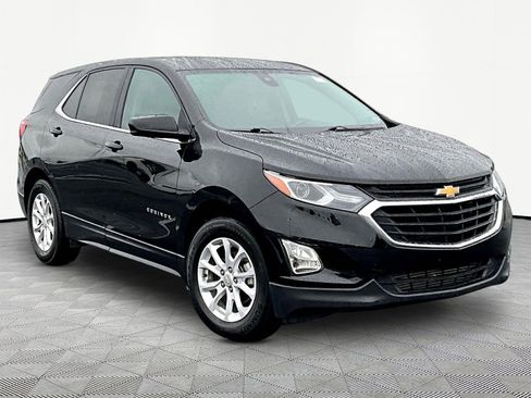Used 2020 Chevrolet Equinox LT w/ Driver Convenience Package FWD image 3