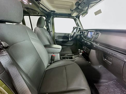 Certified 2022 Jeep Wrangler Unlimited Sport image 39