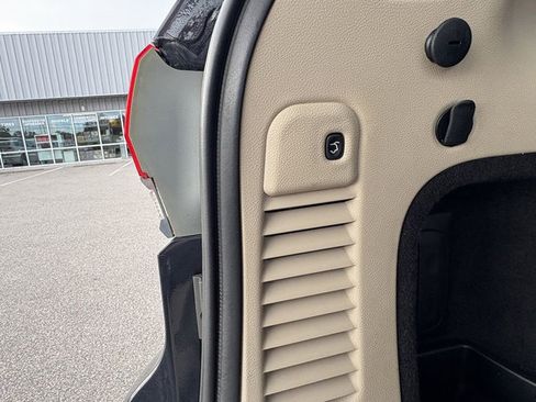 Used 2015 Jeep Grand Cherokee Limited image 21