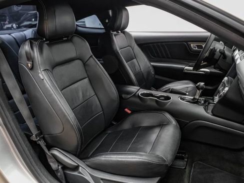 Used 2015 Ford Mustang Premium RWD image 27
