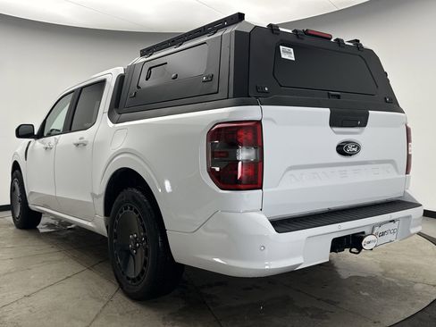 Used 2025 Ford Maverick Lobo image 3