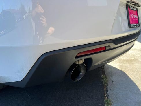 Used 2018 Chevrolet Camaro LT RWD image 29