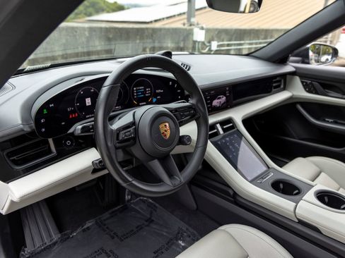 Certified 2023 Porsche Taycan 4S w/ Premium Package AWD/4WD image 4