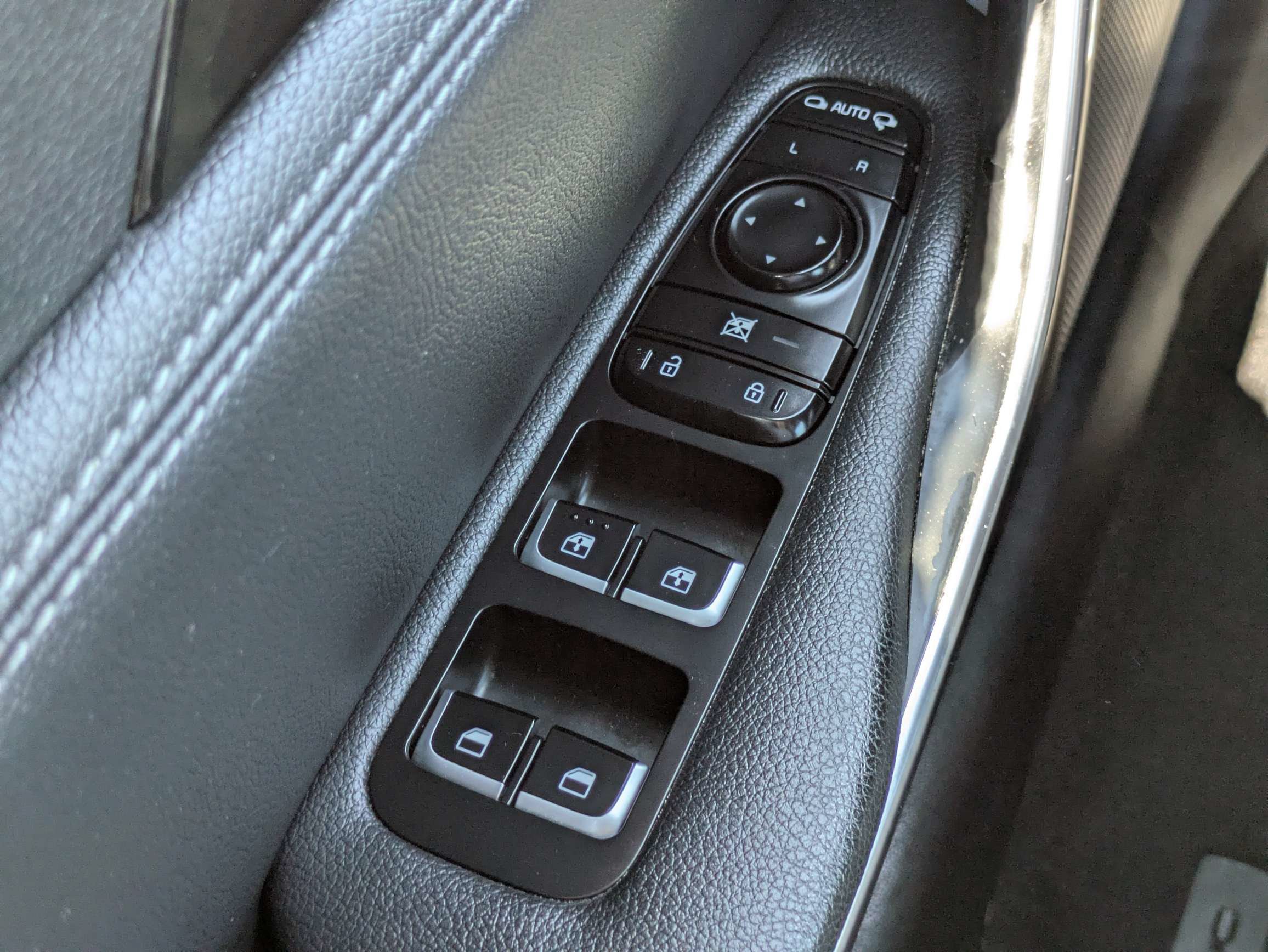 Used 2020 Kia Stinger GT-Line RWD image 21