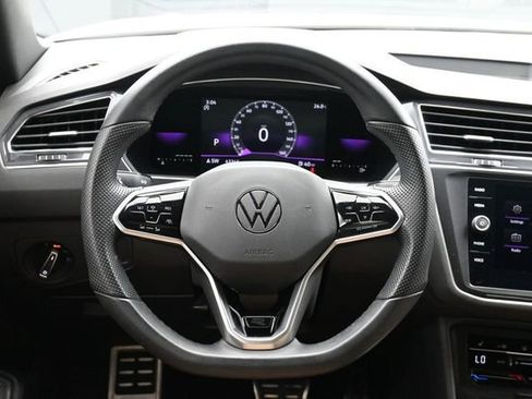 Used 2022 Volkswagen Tiguan SE R-Line FWD image 23