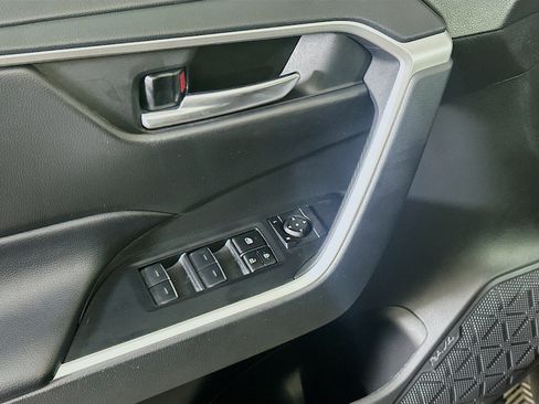 Used 2024 Toyota RAV4 AWD Hybrid image 15