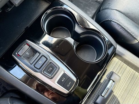 Used 2017 Honda Pilot Elite image 42