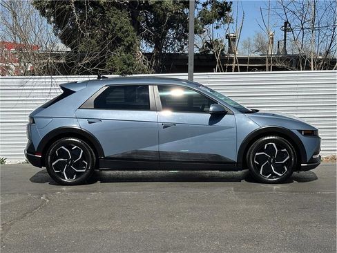 Used 2024 Hyundai Ioniq 5 SE image 9