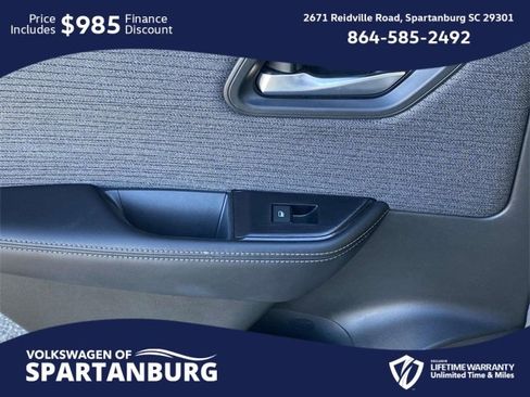 Used 2023 Nissan Rogue SV image 12