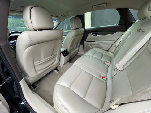 Used 2013 Cadillac XTS FWD image 33