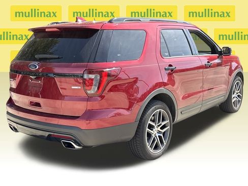 Used 2017 Ford Explorer Sport image 4