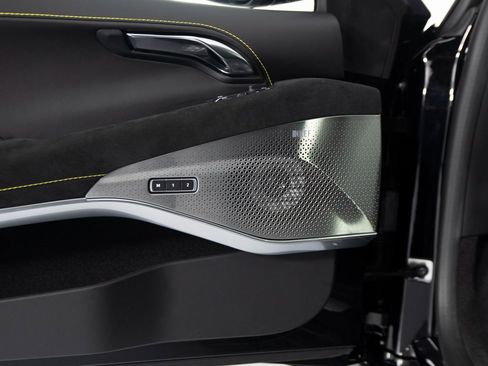 Used 2025 Lotus Emira image 13