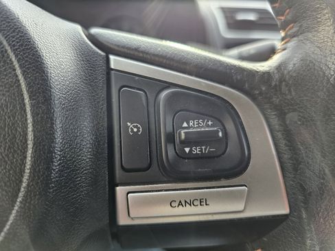 Used 2016 Subaru Crosstrek 2.0i Premium image 12