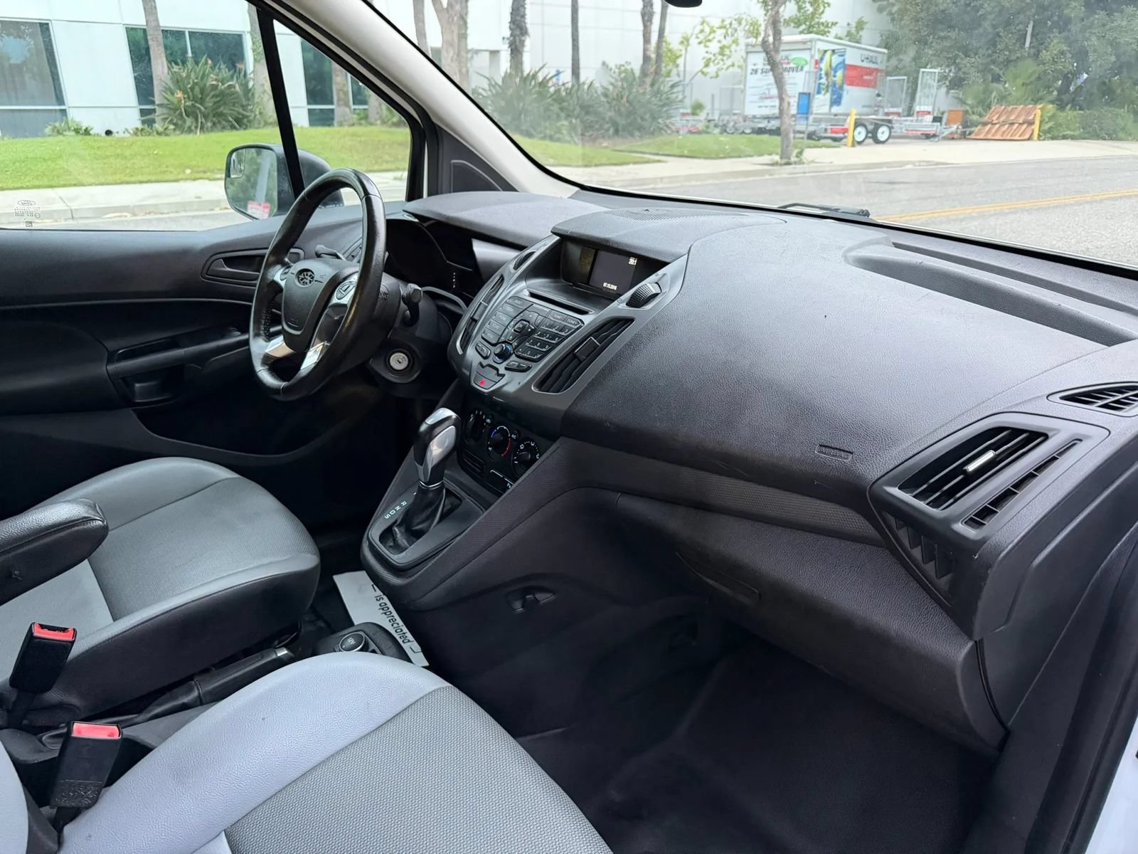 Used 2017 Ford Transit Connect XL FWD image 14
