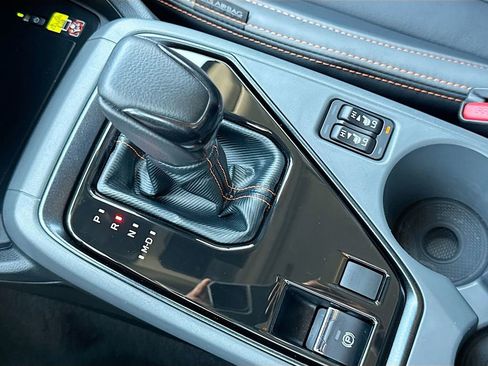 Certified 2025 Subaru Crosstrek 2.5i Limited w/ Crosstrek Mirror Package image 24