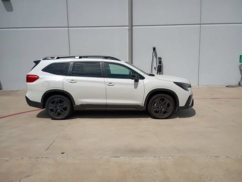 Used 2023 Subaru Ascent Onyx Edition AWD/4WD image 1