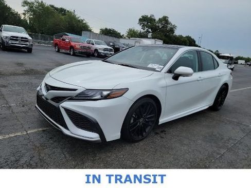 Used 2022 Toyota Camry XSE w/ Navigation Package FWD image 1