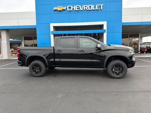 New 2026 Chevrolet Silverado 1500 ZR2 AWD/4WD image 3