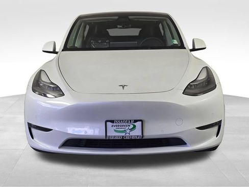 Used 2022 Tesla Model Y Performance AWD/4WD image 2