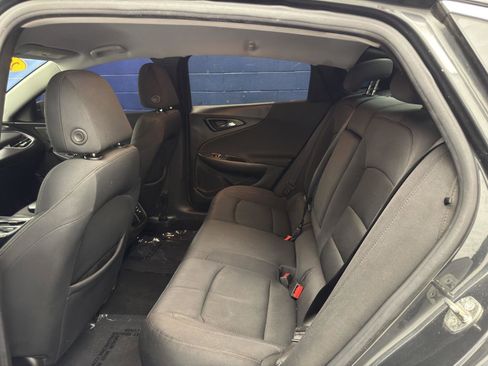 Used 2017 Chevrolet Malibu LT w/ Driver Confidence Package image 23