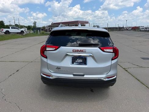 Used 2022 GMC Terrain SLT FWD image 4