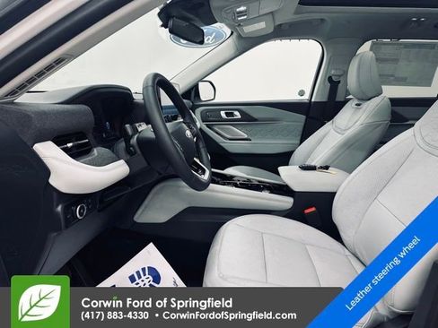 New 2026 Ford Explorer Platinum w/ LUX Leather Package image 28