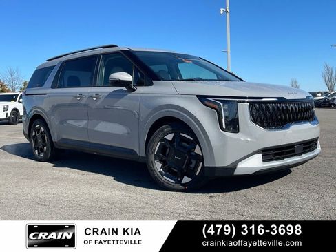 New 2026 Kia Carnival EX FWD image 1