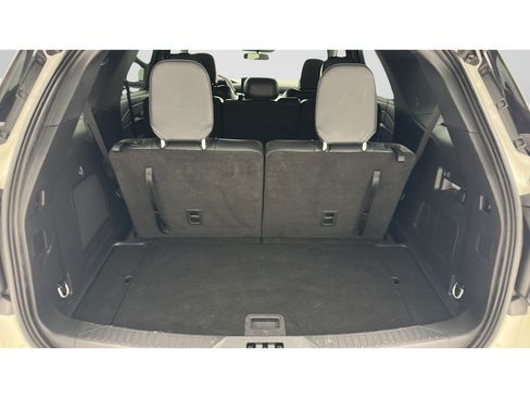 Used 2025 Ford Explorer ST-Line w/ ST-Line Street Pack AWD/4WD image 24