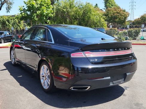 Used 2013 Lincoln MKZ FWD image 4