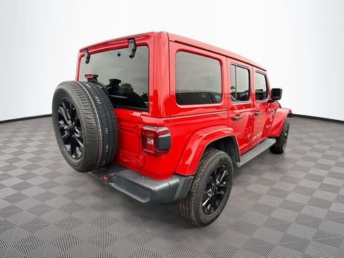 Used 2022 Jeep Wrangler Unlimited Sahara AWD/4WD image 6